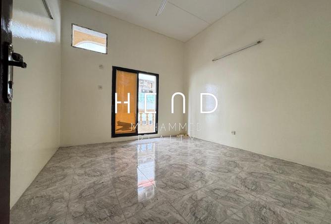 972234 - Property Image 2