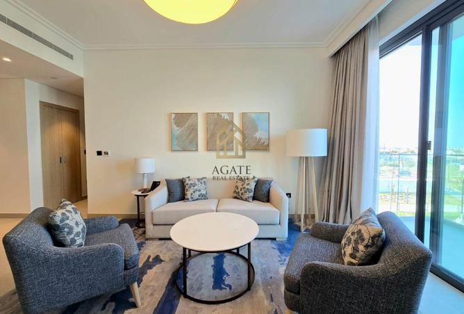 988854 - Property Image 2