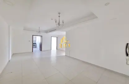 Apartment - 2 Bedrooms - 2 Bathrooms for rent in Mahooz - Manama - Capital Governorate
