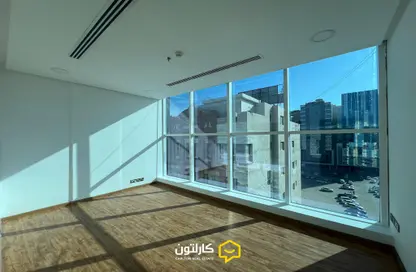 مكتب - استوديو - 2 حمامات للايجار في السيف - محافظة العاصمة