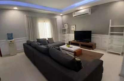 Apartment - 2 Bedrooms - 2 Bathrooms for rent in Al Juffair - Capital Governorate