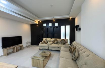 Apartment - 1 Bedroom - 1 Bathroom for rent in Al Juffair - Capital Governorate