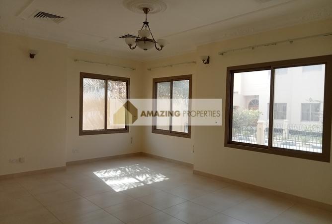 934189 - Property Image 3