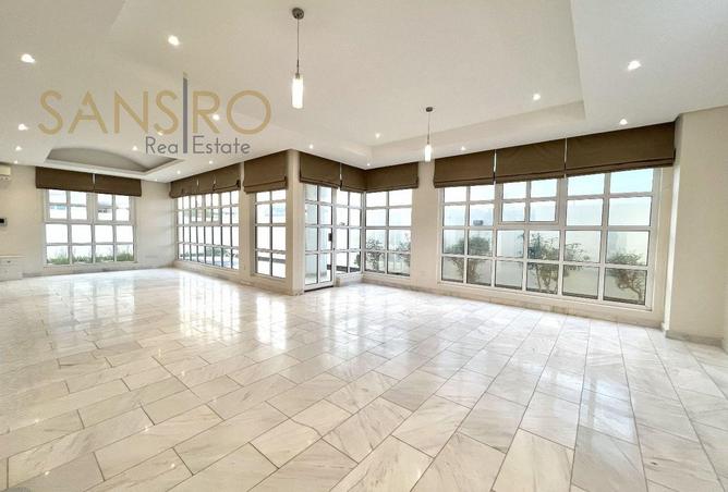 981187 - Property Image 2