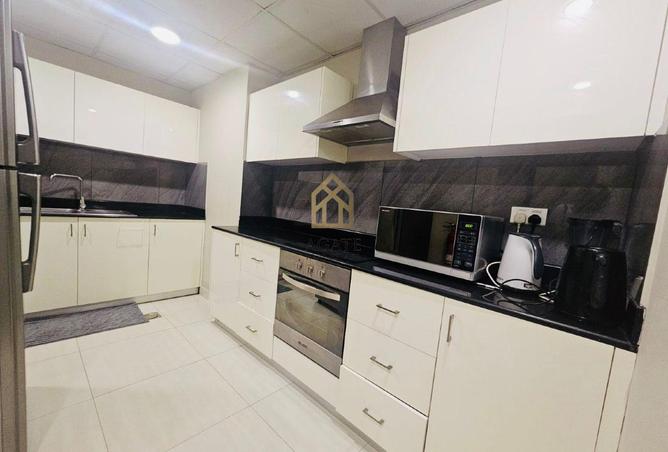 976677 - Property Image 2