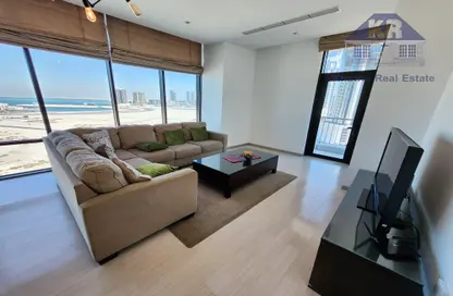 Living Room image for: Apartment - 2 Bedrooms - 2 Bathrooms for sale in Seef - Capital Governorate, Image 1