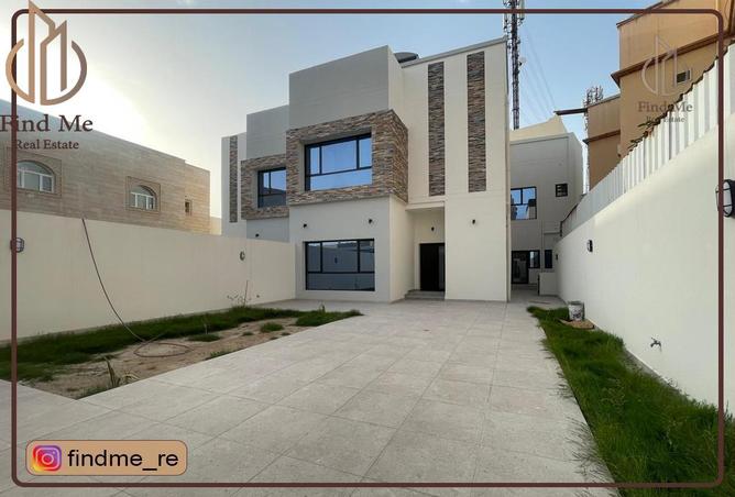 803440 - Property Image 2
