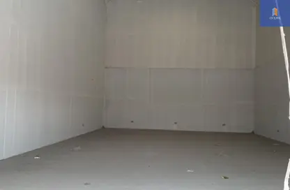 Warehouse - Studio - 1 Bathroom for rent in Hidd - Muharraq Governorate