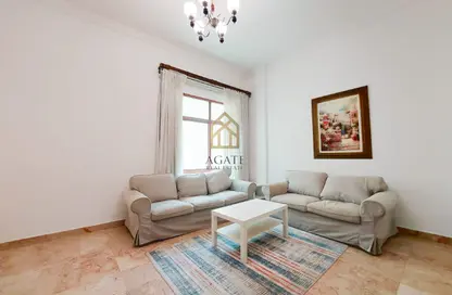 Apartment - 2 Bedrooms - 2 Bathrooms for rent in Segaya - Manama - Capital Governorate