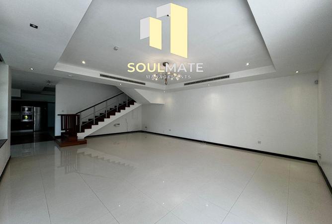 965852 - Property Image 3