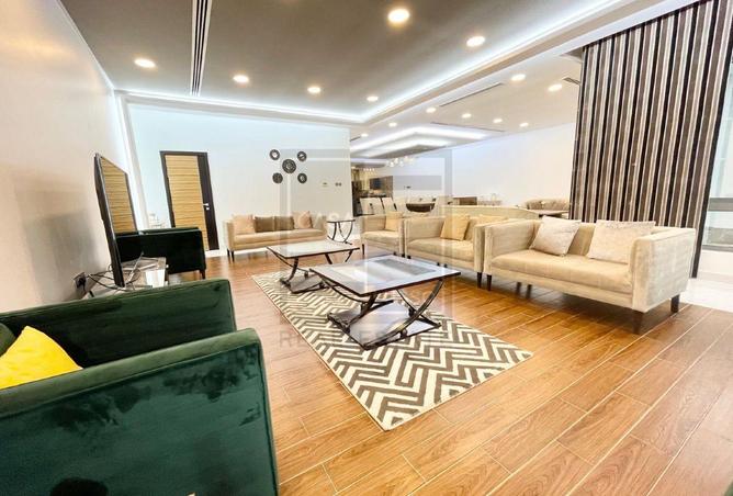 977333 - Property Image 2