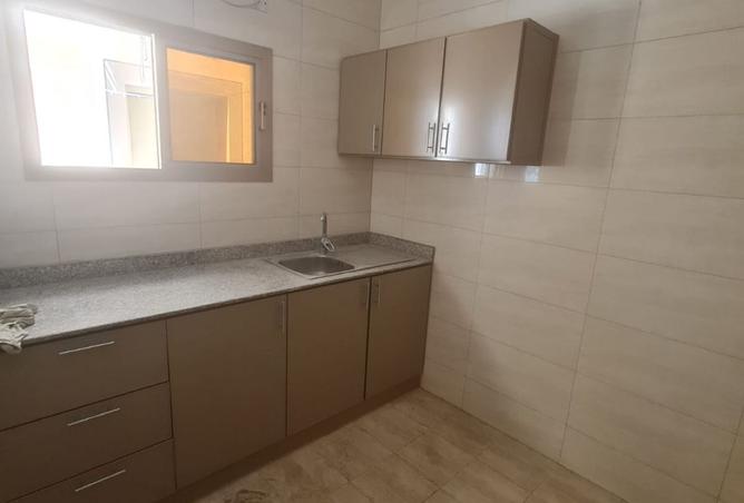 953389 - Property Image 3