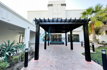 Villa - 4 Bedrooms - 5 Bathrooms for rent in Saar - Northern Governorate