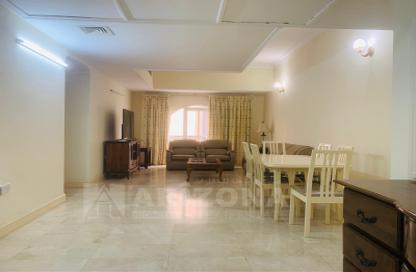 Apartment - 2 Bedrooms - 2 Bathrooms for rent in Exhibition Road - Hoora - Capital Governorate