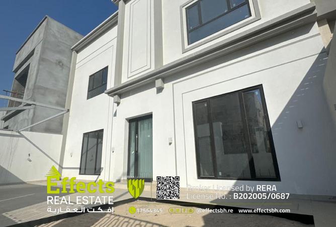 972401 - Property Image 2