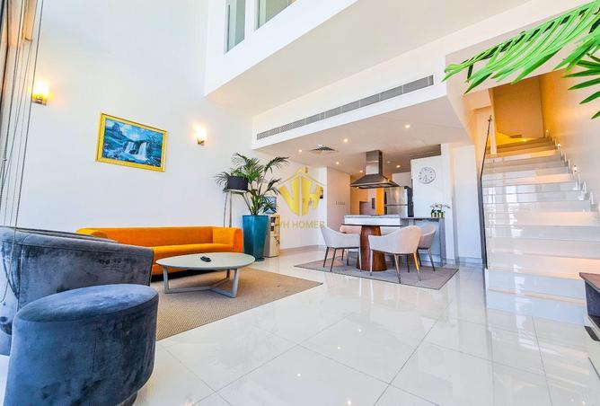 988447 - Property Main Image