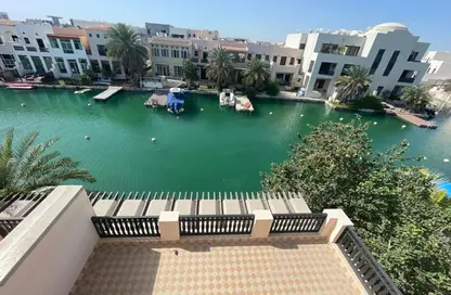 فيلا - 4 غرف نوم - 4 حمامات للبيع في مدينة المرسى - أمواج - المحرق