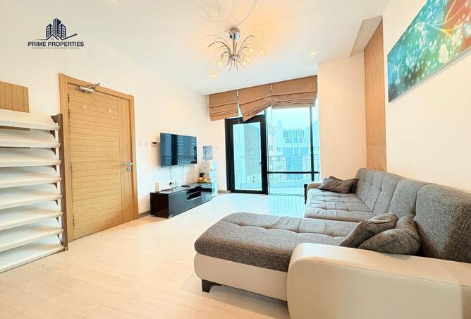 988438 - Property Image 2