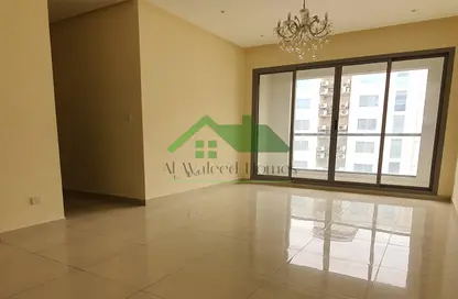 Apartment - 3 Bedrooms - 3 Bathrooms for rent in Hidd - Muharraq Governorate