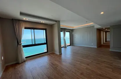 Apartment - 3 Bedrooms - 3 Bathrooms for rent in Hidd - Muharraq Governorate