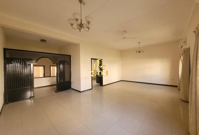 971981 - Property Main Image