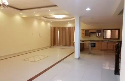 Villa - 5 Bedrooms - 4 Bathrooms for rent in North Riffa - Riffa - Southern Governorate