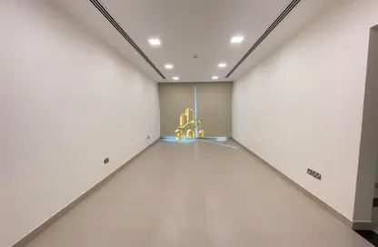 Apartment - 2 Bedrooms - 2 Bathrooms for rent in Hidd - Muharraq Governorate