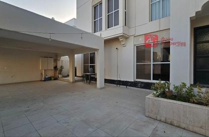 Villa - 3 Bedrooms - 4 Bathrooms for rent in Mahooz - Manama - Capital Governorate
