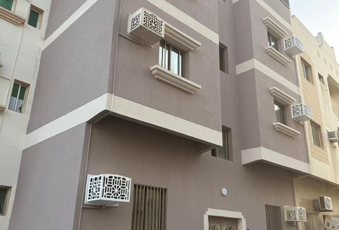 958129 - Property Image 3