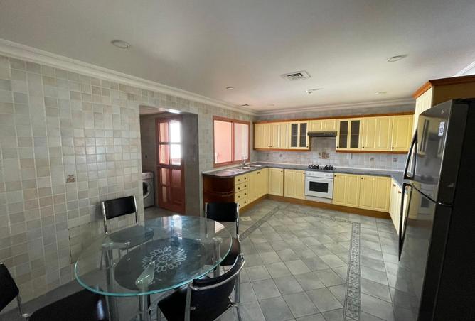 974894 - Property Image 3