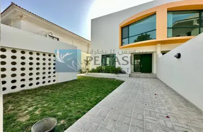 Terrace image for: Villa - Studio - 3 Bathrooms for rent in Adliya - Manama - Capital Governorate, Image 1