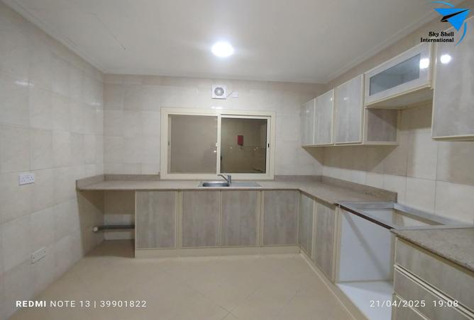 965233 - Property Main Image