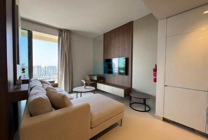 986593 - Property Image 2