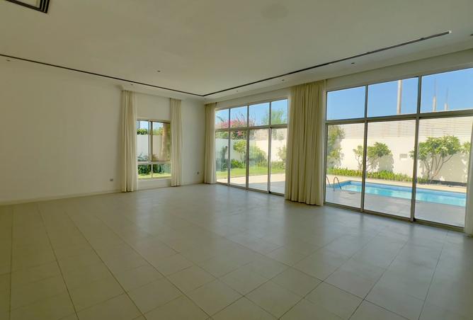 979565 - Property Image 3