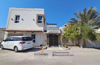Villa - 4 Bedrooms - 4 Bathrooms for sale in Salmabad - Central Governorate