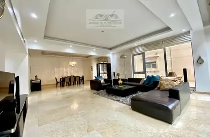 Reception / Lobby image for: Apartment - 2 Bedrooms - 3 Bathrooms for rent in Al Juffair - Capital Governorate, Image 1