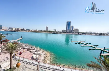 شقة - 2 غرف نوم - 3 حمامات للايجار في جزيرة الريف - محافظة العاصمة