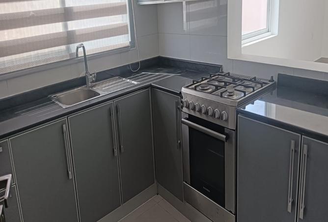 956674 - Property Image 3