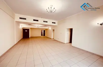 Apartment - 3 Bedrooms - 3 Bathrooms for rent in Sanabis - Manama - Capital Governorate
