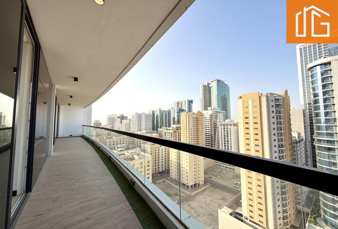 985093 - Property Image 2