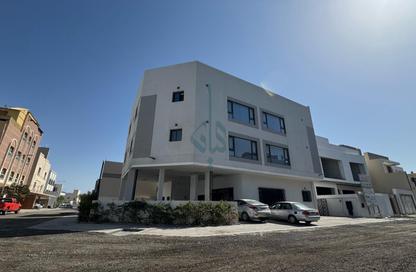 Whole Building - 6 Bedrooms - 7+ Bathrooms for sale in Maqabah - Northern Governorate