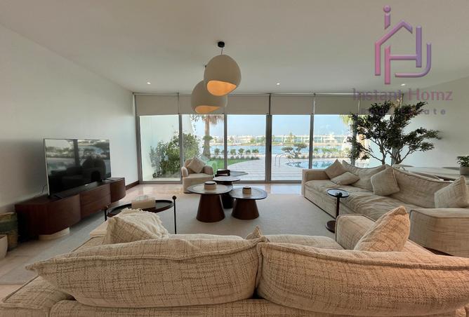 965884 - Property Image 2