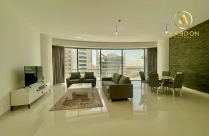 Apartment - 2 Bedrooms - 3 Bathrooms for rent in Sanabis - Manama - Capital Governorate