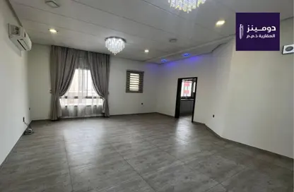 Empty Room image for: Apartment - 2 Bedrooms - 2 Bathrooms for sale in Saar - Northern Governorate, Image 1