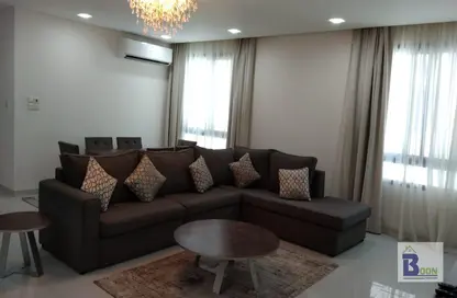 Living Room image for: Apartment - 3 Bedrooms - 2 Bathrooms for rent in Saar - Northern Governorate, Image 1