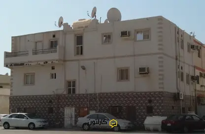 Whole Building - 7+ Bedrooms - 7+ Bathrooms for sale in Al Markh - Northern Governorate