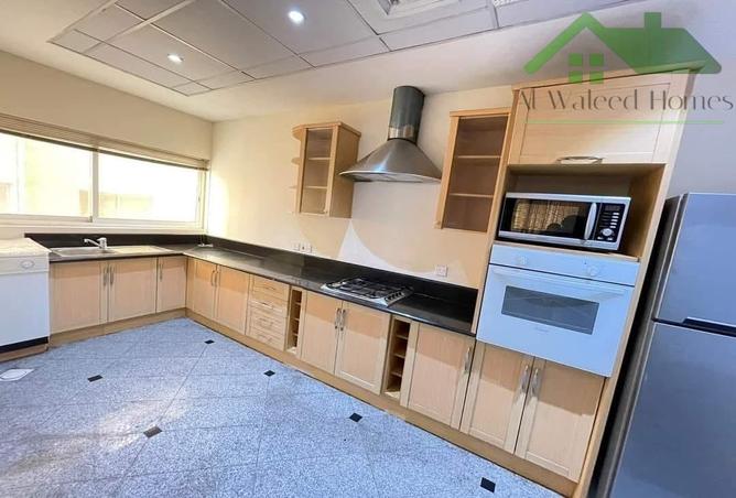 941727 - Property Image 3
