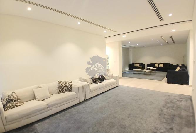 921574 - Property Main Image