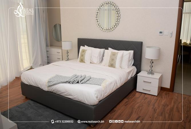 956270 - Property Image 2