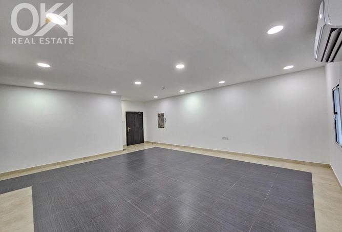 959989 - Property Image 2